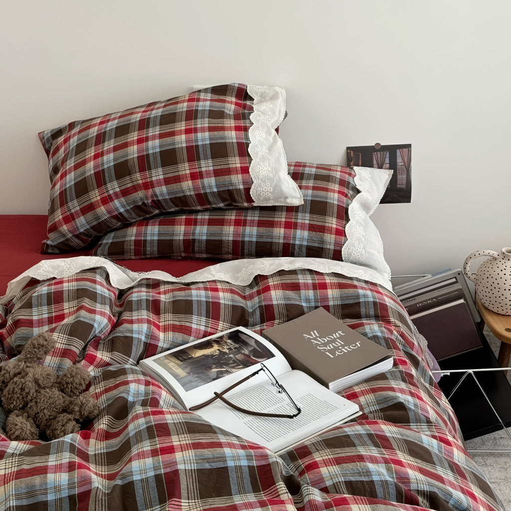 Bavarian Plaid Ruffled Bedding Set