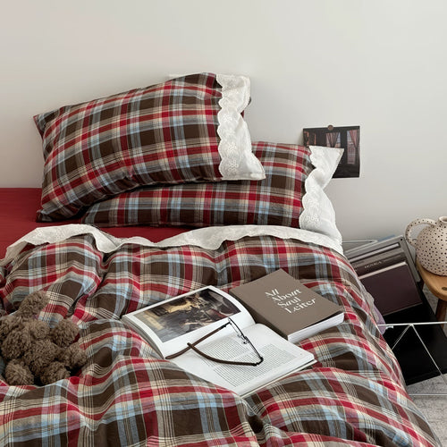 Bavarian Plaid Ruffled Bedding Set