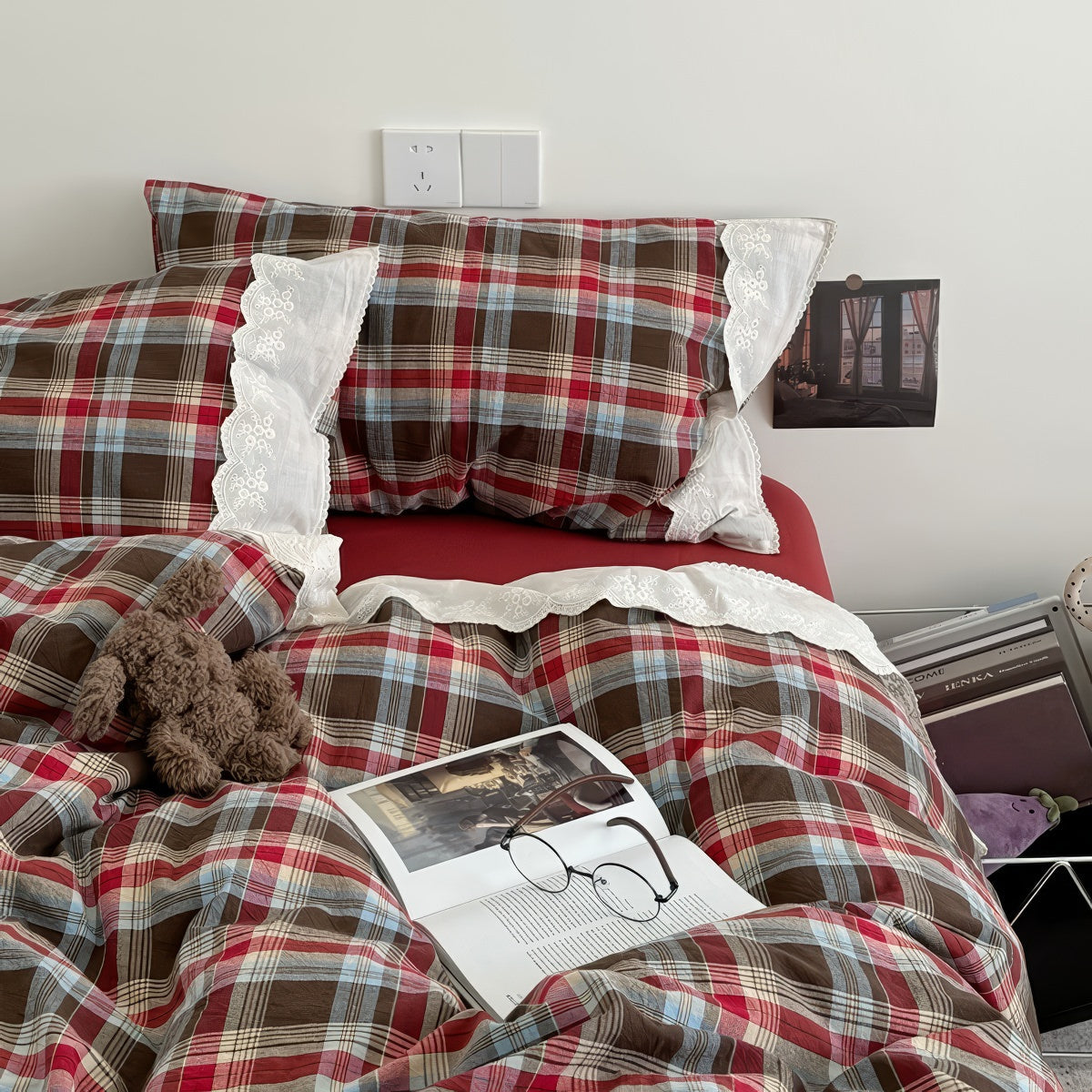 Bavarian Plaid Ruffled Bedding Set