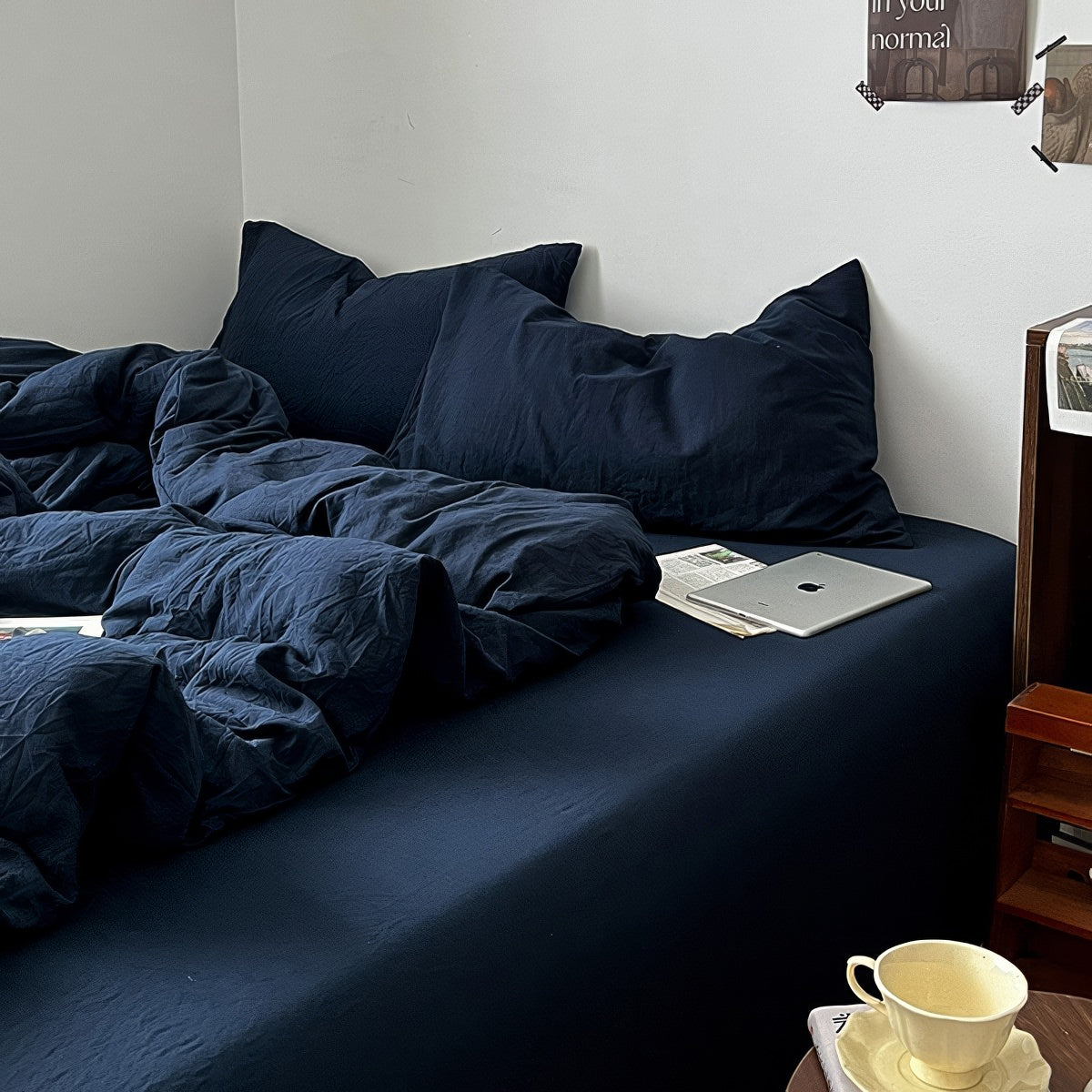 Deep Blue Ocean Minimalist Bedding Set