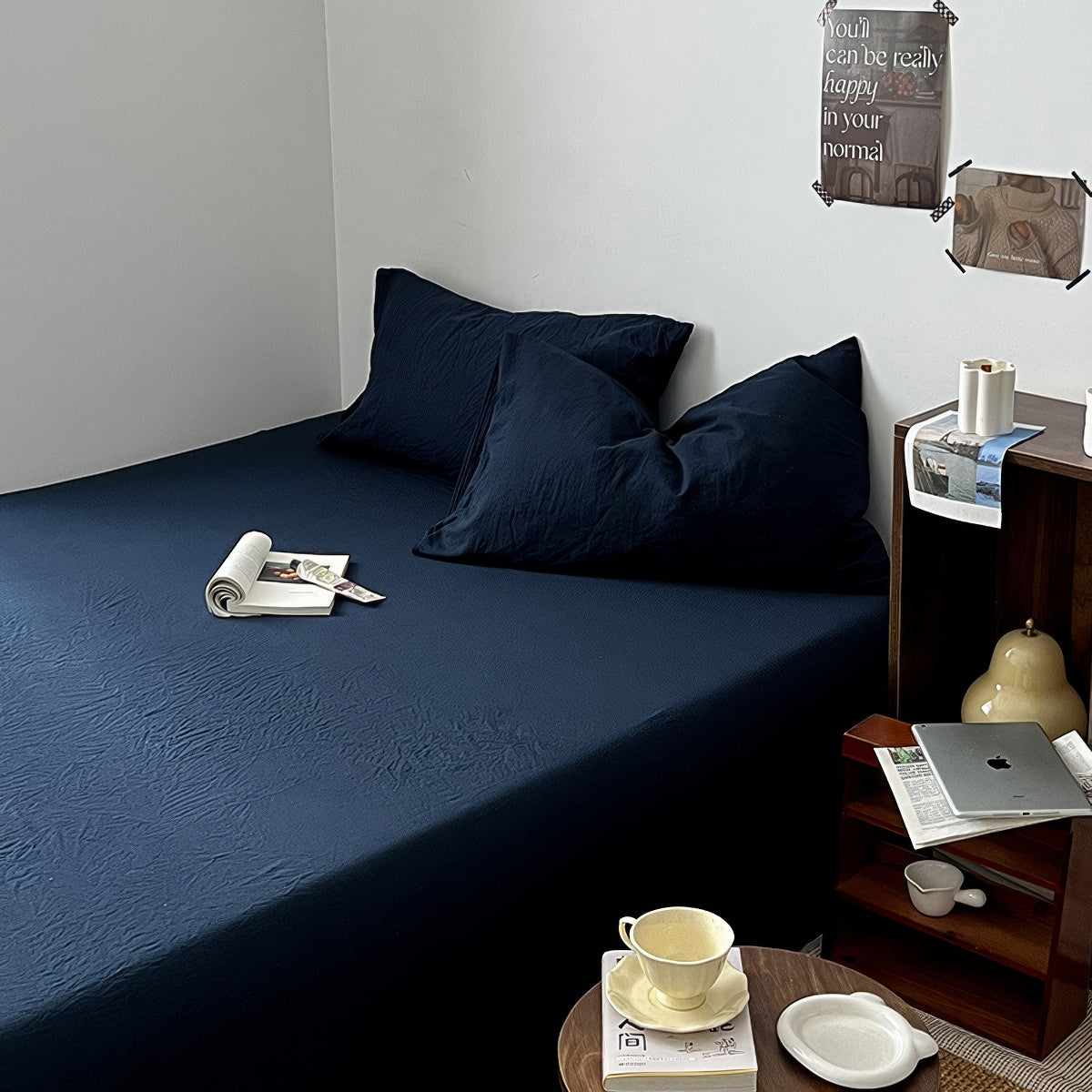 Deep Blue Ocean Minimalist Bedding Set