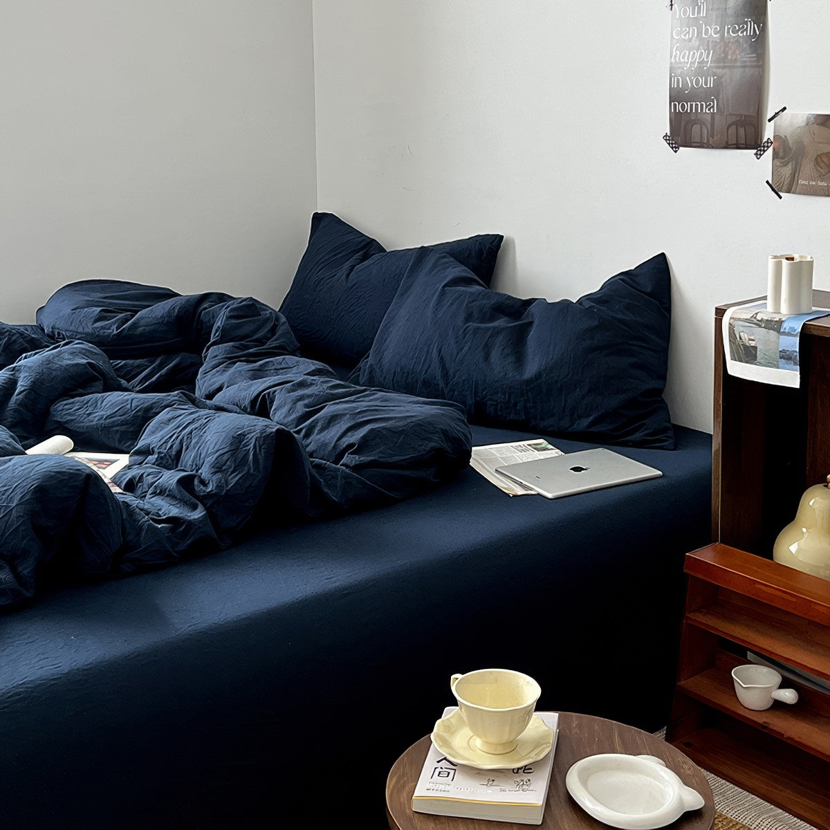 Deep Blue Ocean Minimalist Bedding Set